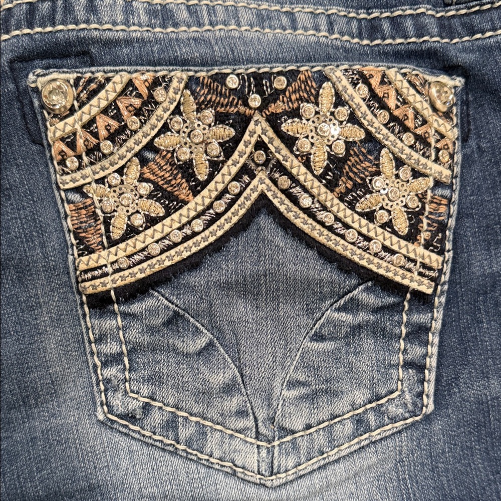 Miss Me skinny jeans 32